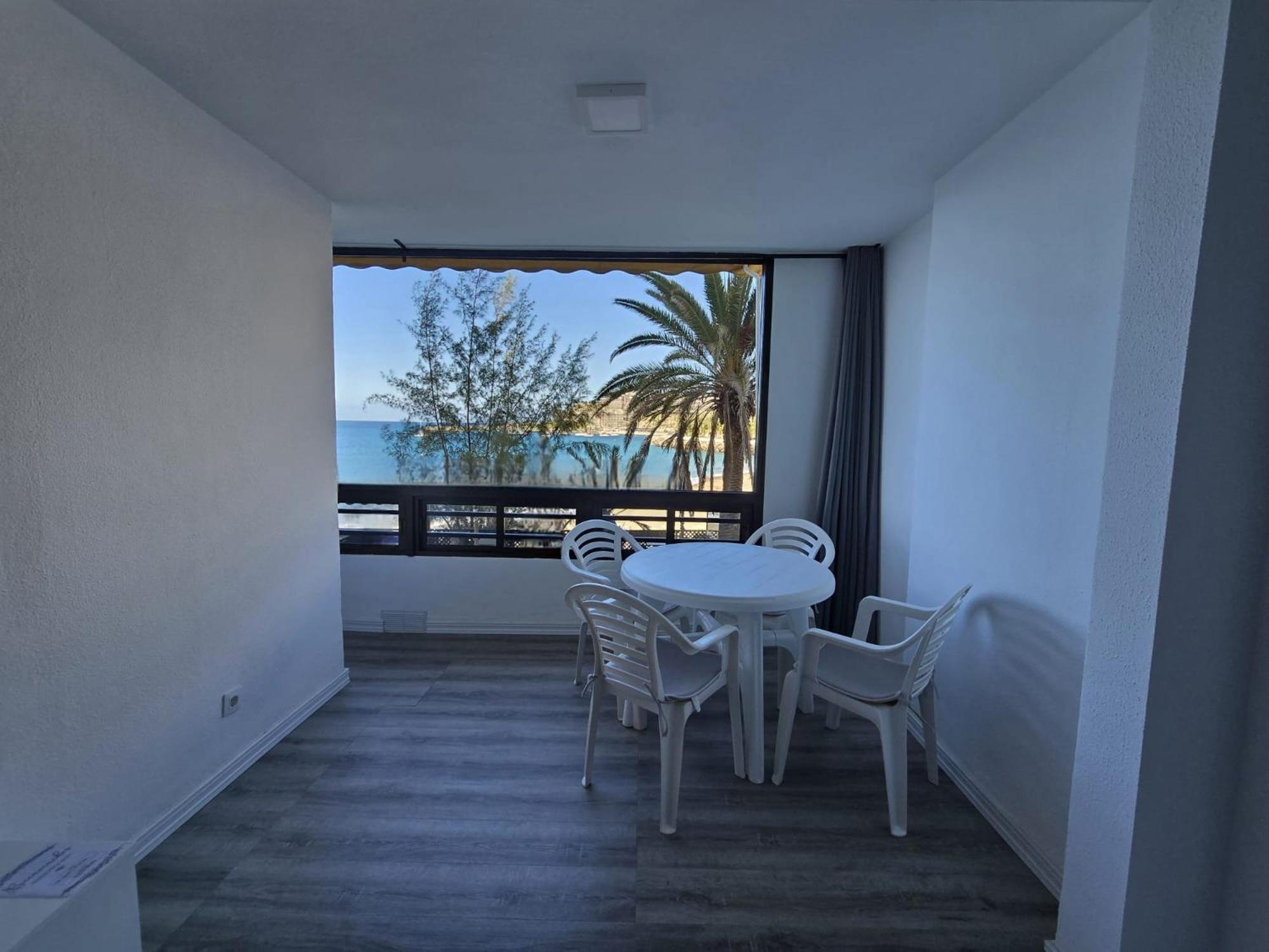 Beachfront Patalavaca Exterior photo